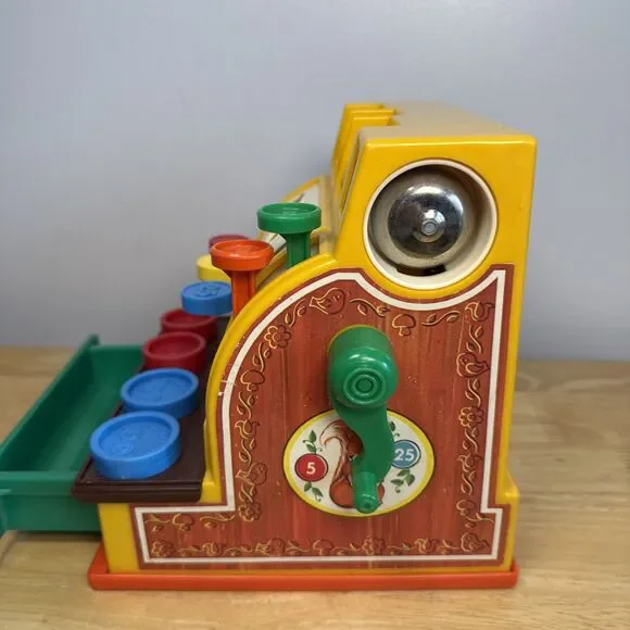 Vintage 1974 Fisher Price Cash Register #926 With 4 Coins Working Bell Handle - Picture 3 of 11